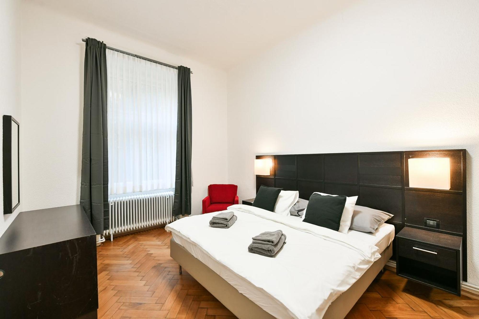 Wsp Petrin Garden Apartments Praag Buitenkant foto