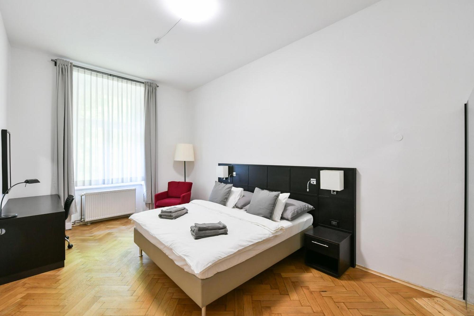 Wsp Petrin Garden Apartments Praag Buitenkant foto