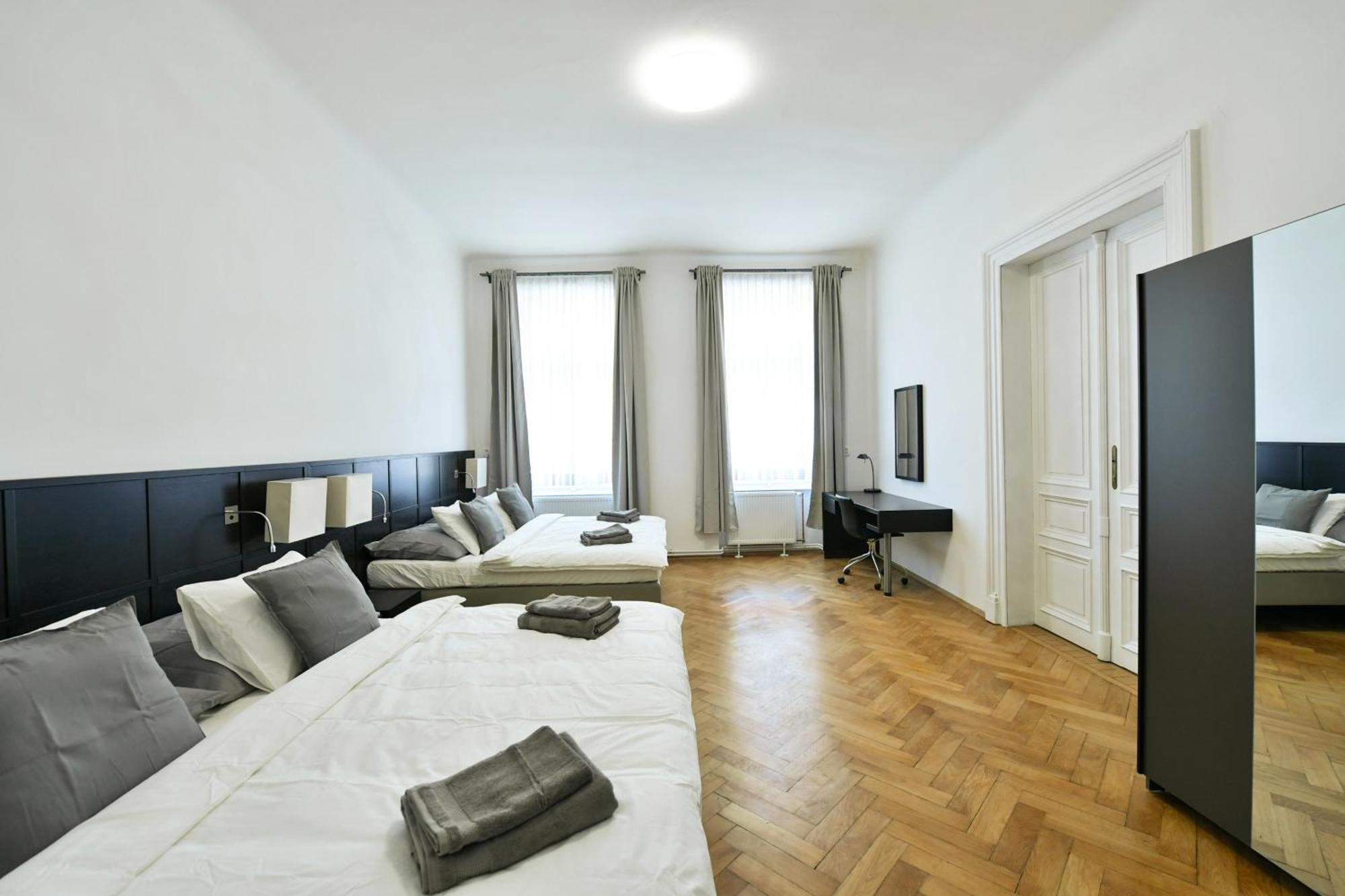 Wsp Petrin Garden Apartments Praag Buitenkant foto